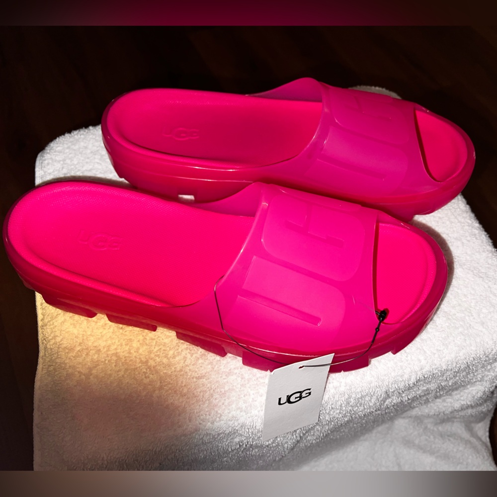 UGG Vibrant Pink Slide Sandals